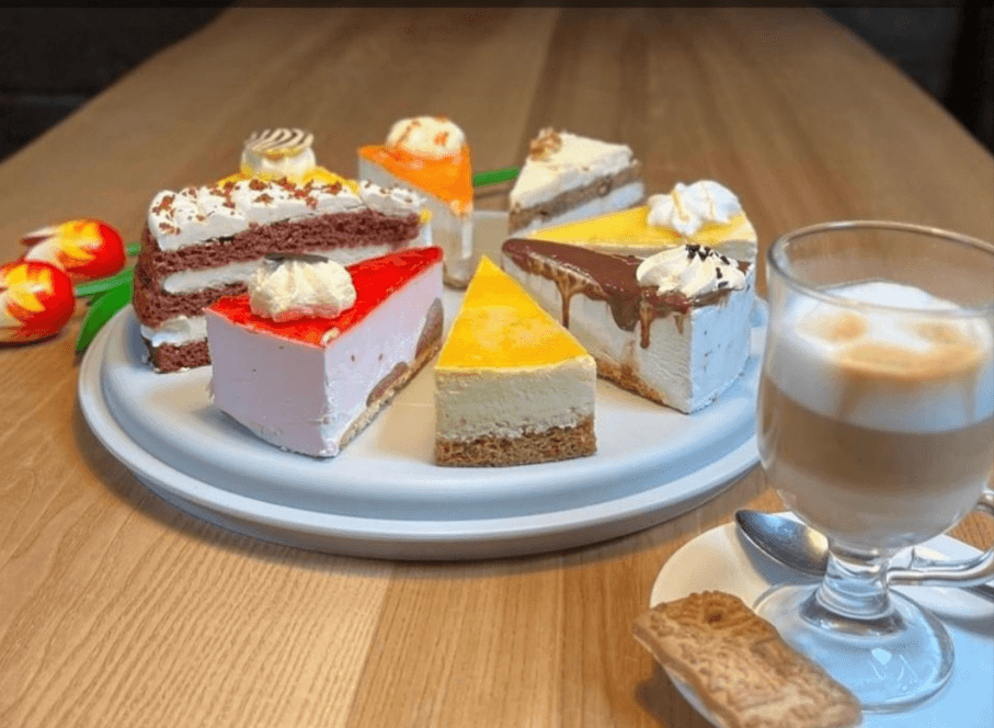 High cheesecake + 3 drankjes bij De Simonehoeve