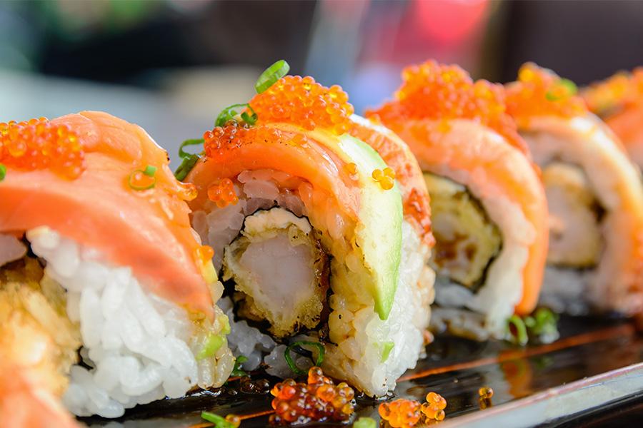 Afhalen: sushibox met 29 stuks sushi bij Sushi & Pokebowl Hilversum